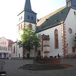 فندق Burgmannenhaus 3*