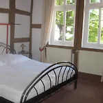 فندق Burgmannenhaus 3*