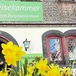 فندق Burgmannenhaus Steinau an der Straße