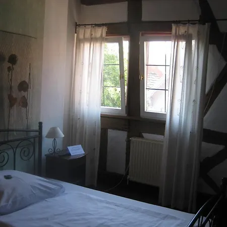 Burgmannenhaus מלון Steinau an der Straße