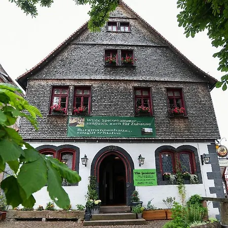 Burgmannenhaus מלון 3*